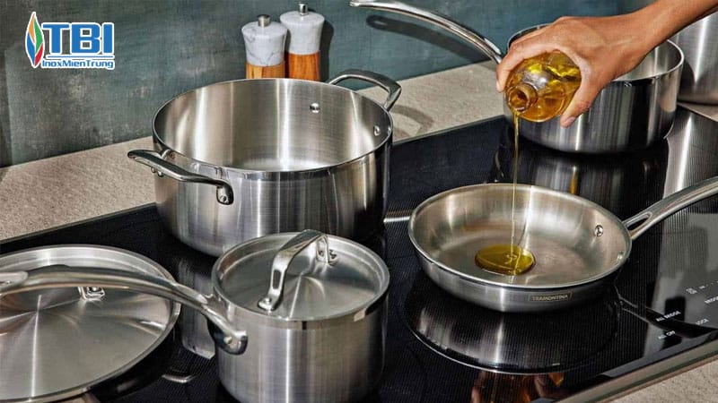 So-sanh-thiet-bi-inox-voi-thiet-bi-nhom-1-inoxmientrung