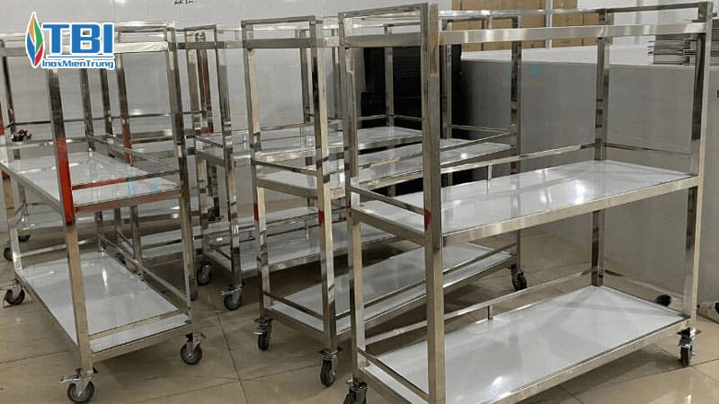 Cac-loai-dung-cu-nha-bep-cong-nghiep-pho-bien-inoxmientrung