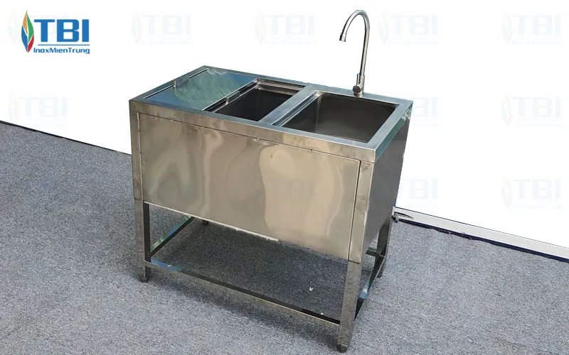 Uu-diem-thung-da-inox-khung-chan-co-bon-rua-tbi-25-inoxmientrung