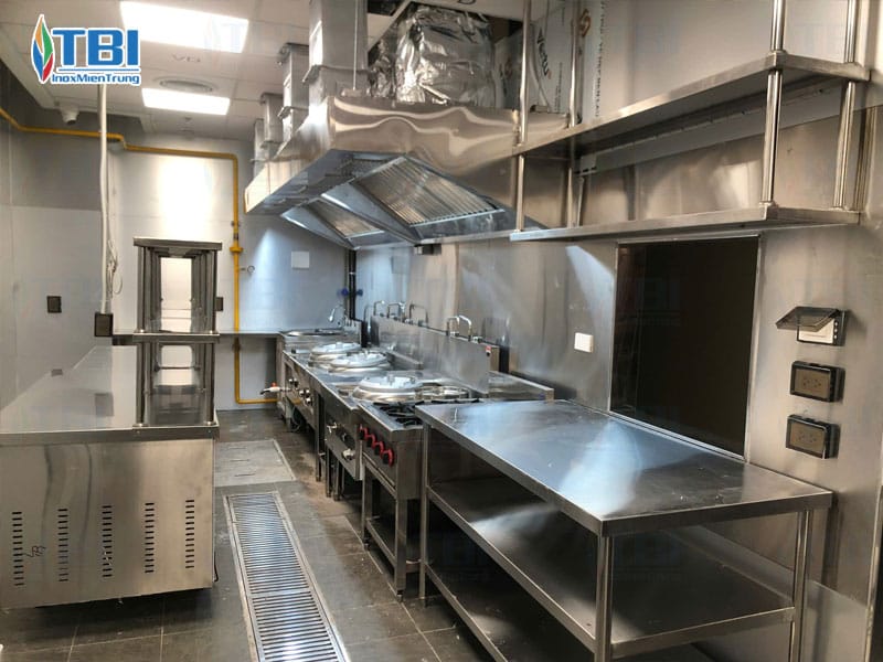 Inox-mien-trung-don-vi-thi-cong-bep-nha-hang-dang-tin-cay-inoxmientrung