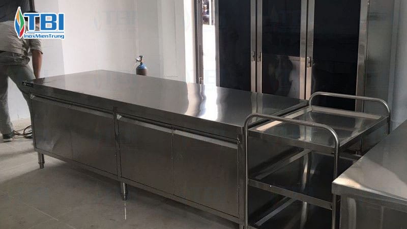 Ban-bep-inox-inoxmientrung