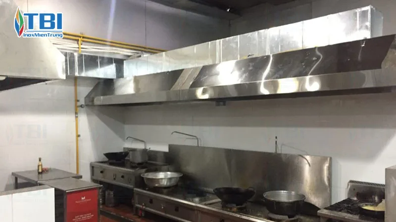 He-thong-hut-mui-cong-nghiep-inoxmientrung