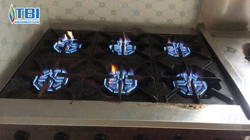 Bien-phap-su-dung-bep-ga-cong-nghiep-an-toan-han-che-chay-no-inoxmientrung