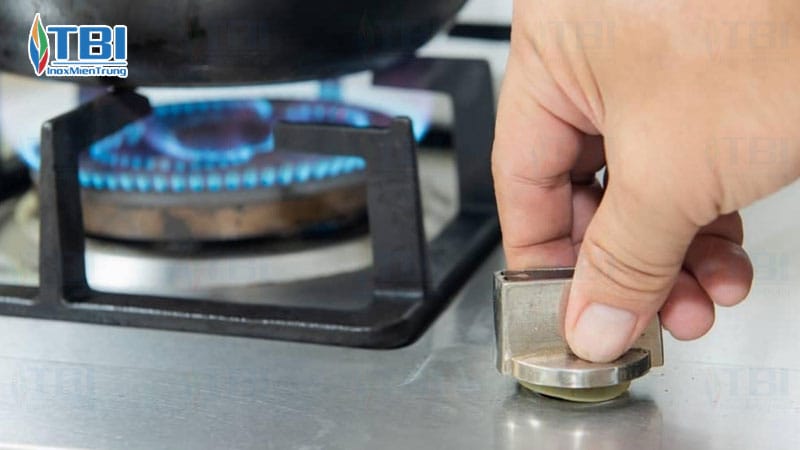 Bo-danh-lua-bep-ga-cong-nghiep-la-gi-inoxmientrung