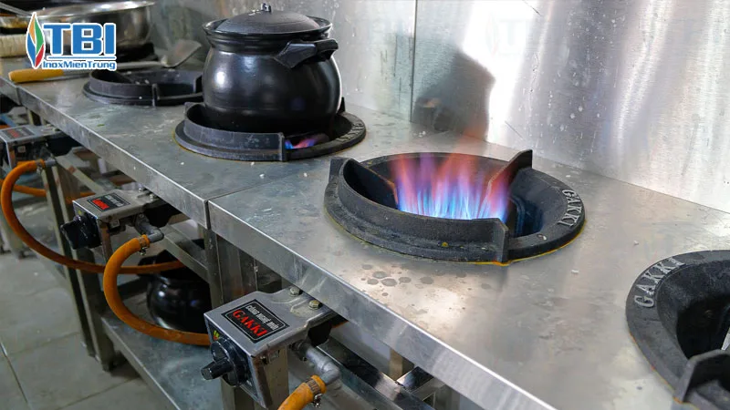 Cach-khac-phuc-tinh-trang-muoi-than-o-bep-ga-cong-nghiep-1-inoxmientrung