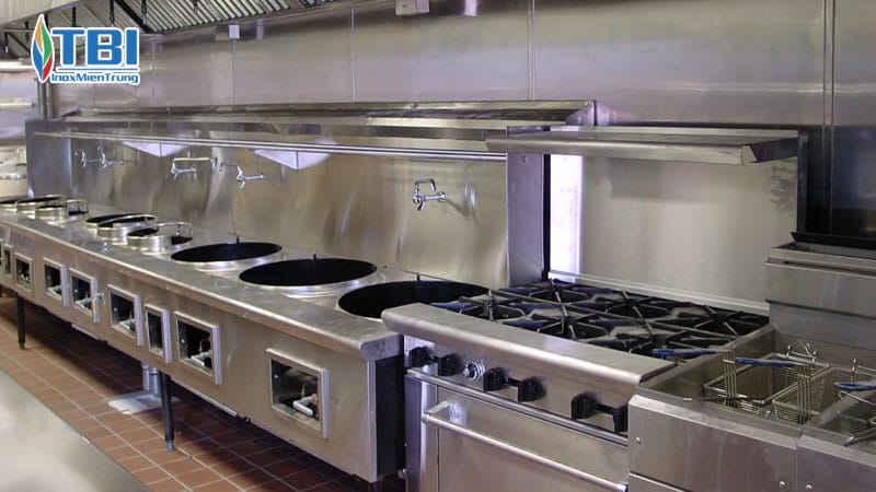 Cach-sua-bep-ga-cong-nghiep-bi-tac-inoxmientrung