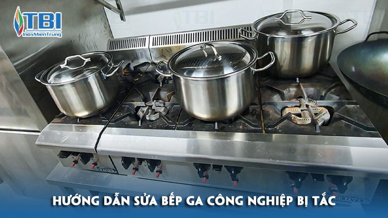 Huong-dan-sua-bep-ga-cong-nghiep-bi-tac-inoxmientrung