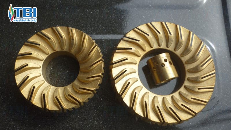 Mam-chia-lua-xoay-inoxmientrung