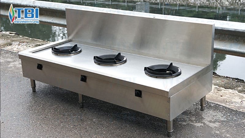 Nhung-anh-huong-khi-bep-ga-cong-nghiep-bi-yeu-lua-inoxmientrung