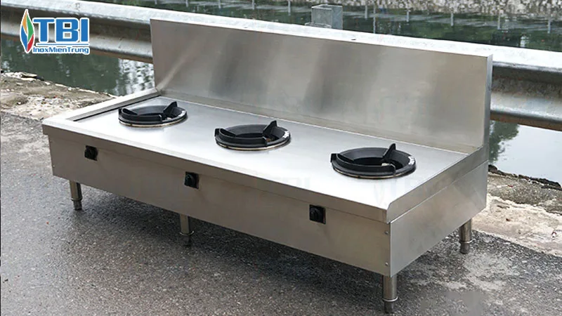 Nhung-anh-huong-khi-bep-ga-cong-nghiep-bi-yeu-lua-inoxmientrung