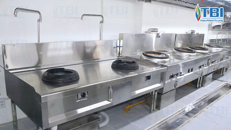 Nhung-luu-y-khi-su-dung-bep-ga-cong-nghiep-inoxmientrung