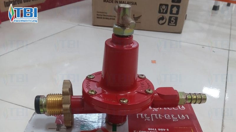 Nguyen-tac-hoat-dong-va-cong-dung-cua-van-bep-ga-cong-nghiep-inoxmientrung