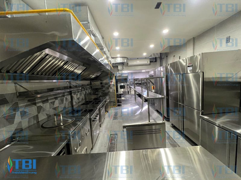 Ly-do-nen-lua-chon-thi-cong-bep-inox-tai-inox-mien-trung-1-inoxmientrung