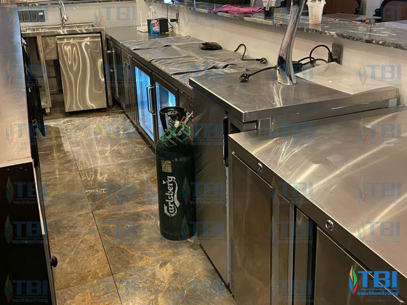 Trien-khai-thi-cong-va-hoan-thien-bep-nha-hang-phirangg-phirangg-1-inoxmientrung