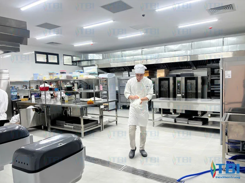 Hinh-anh-thuc-te-du-an-lapin-bakery-dessert-cafe-11-inoxmientrung