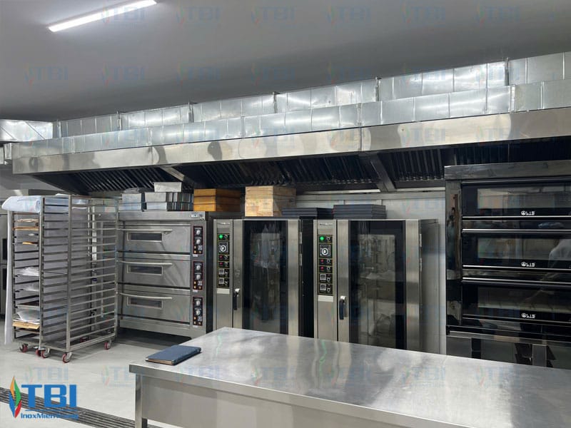 Inox-mien-trung-don-vi-thi-cong-bep-cong-nghiep-hang-dau-1-inoxmientrung