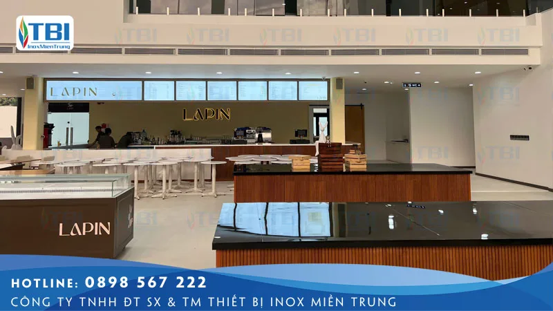 Thi-cong-du-an-bep-lapin-bakery-dessert-cafe-o-da-nang-inoxmientrung