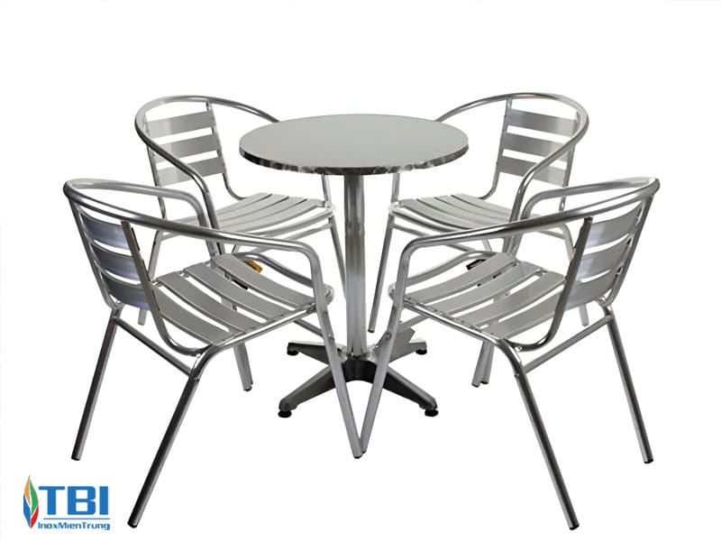 Luu-y-khi-su-dung-thiet-bi-inox-trong-nganh-xay-dung-1-inoxmientrung