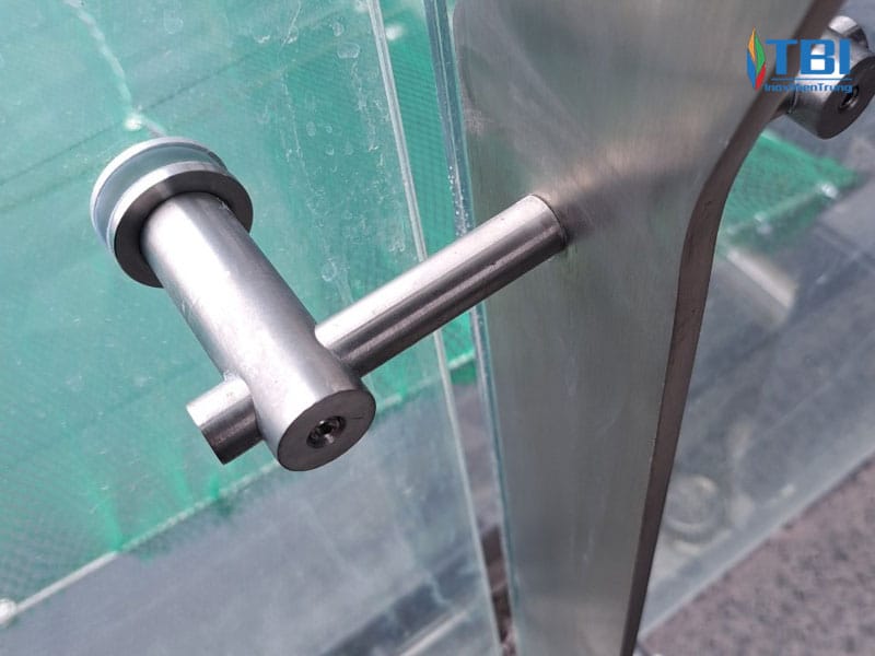 Mot-so-ung-dung-noi-bat-cua-thiet-bi-inox-trong-nganh-xay-dung-inoxmientrung - Copy