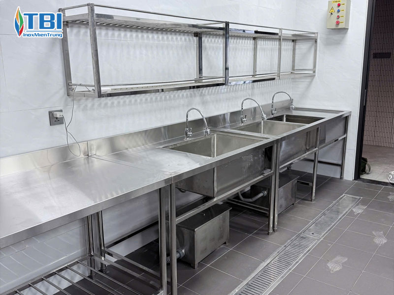 Hinh-anh-thuc-te-du-an-khach-san-tan-phuong-nam-4-inoxmientrung